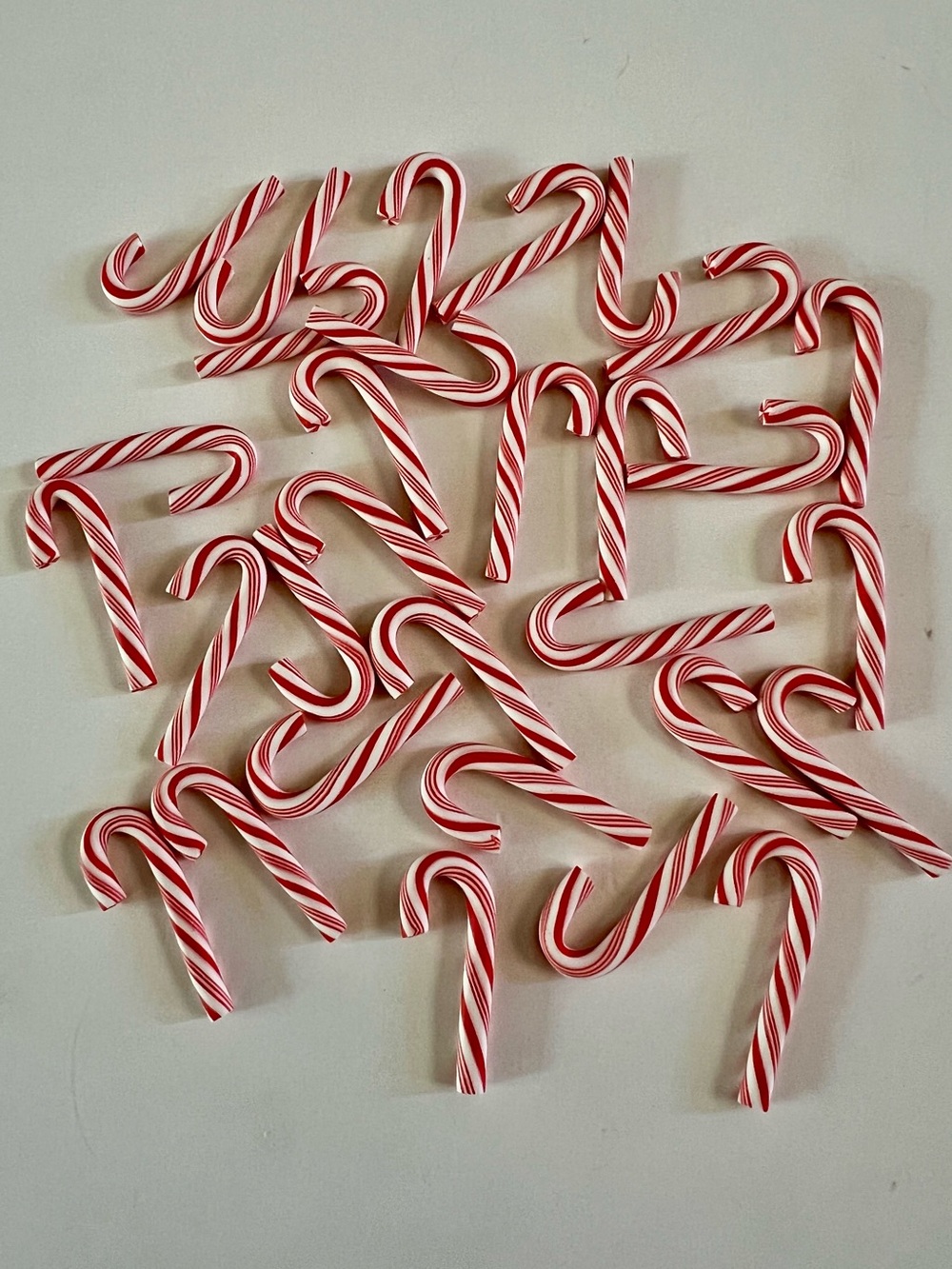 15 pcs 1.2" Peppermint Candy Cane Christmas Fake Food Charms Slime Red White